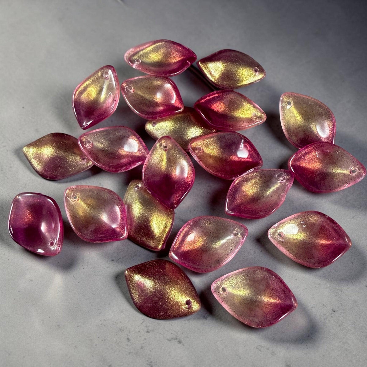 Fuchsia and Gold Glass Petal or Leaf Bead, 19x13mm Concave Oval (COL-101) * 10 Beads