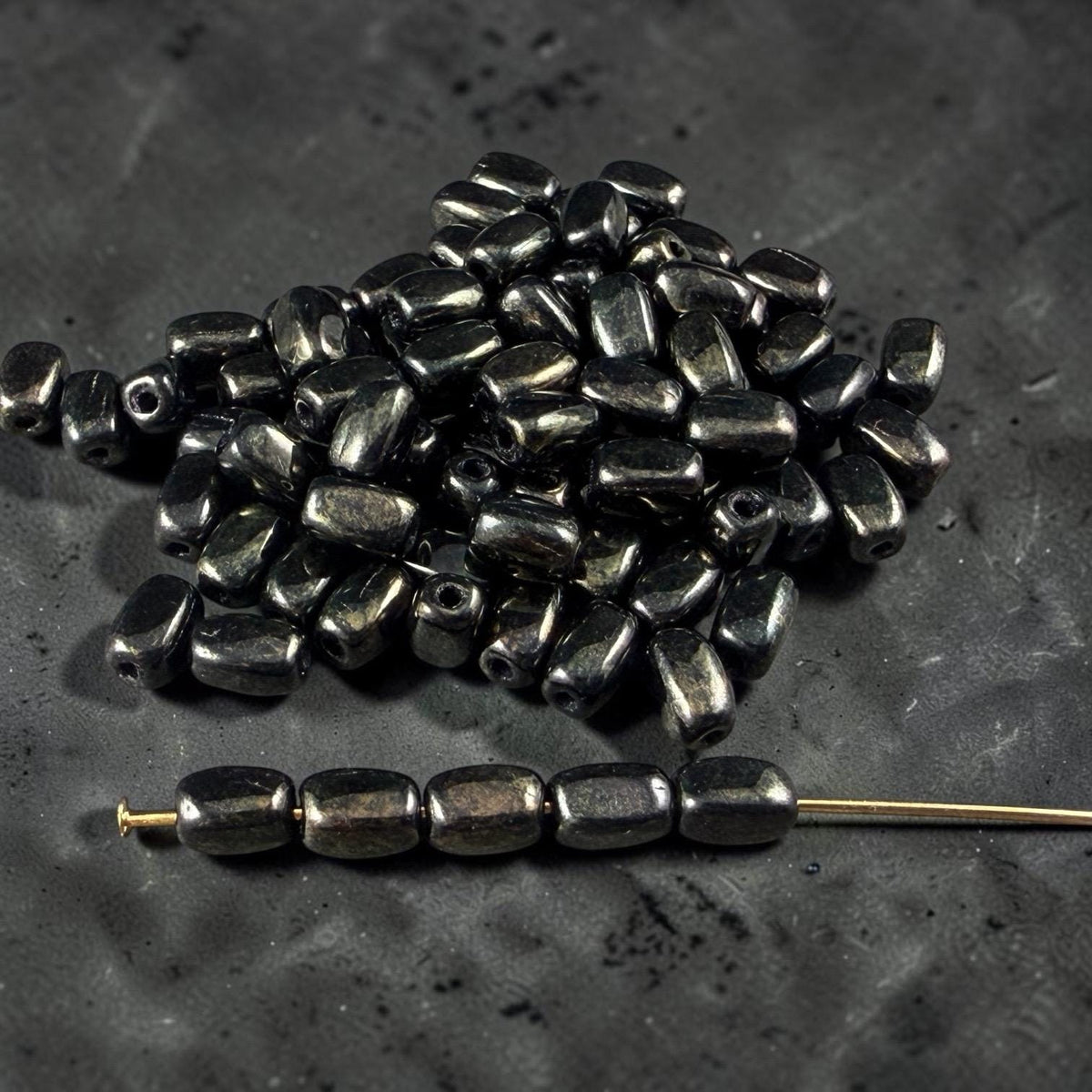 Czech Glass Beads - 5x3mm Rectangle, Black with Gold Luster Finish (R965527) * 50 Beads