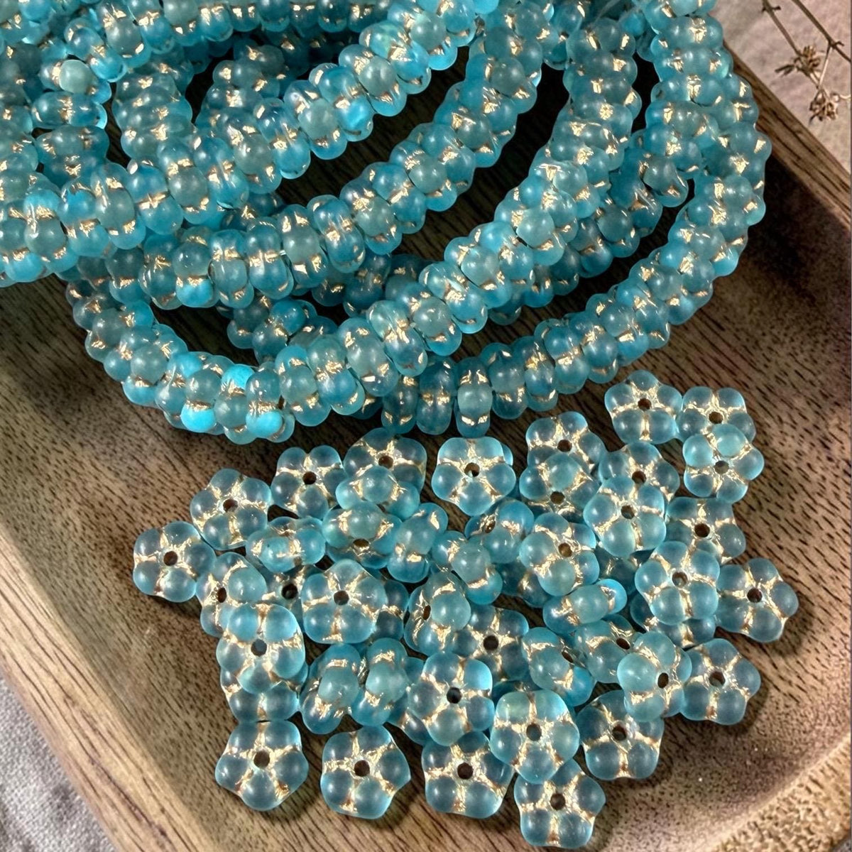 Czech Glass Beads - 5mm Forget-Me-Not Daisy Spacers, Sky Blue with Gold Wash (FMN/N-0812) * Qty. 50