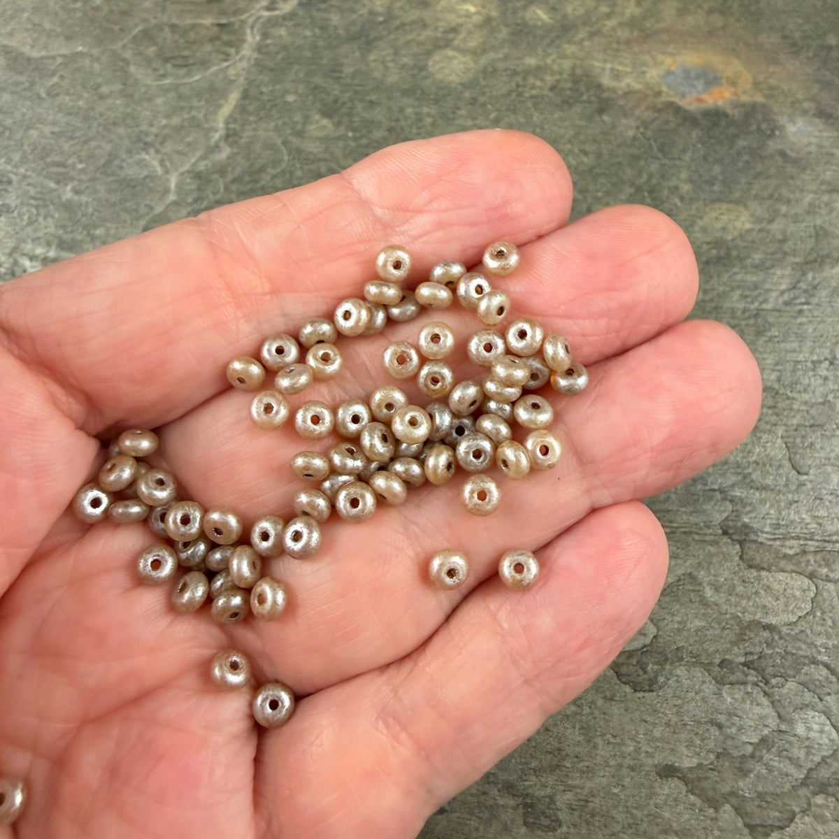Czech Glass Beads - 2.25x4mm Heishi Rondelle, Champagne Luster (963740) * 100 Beads