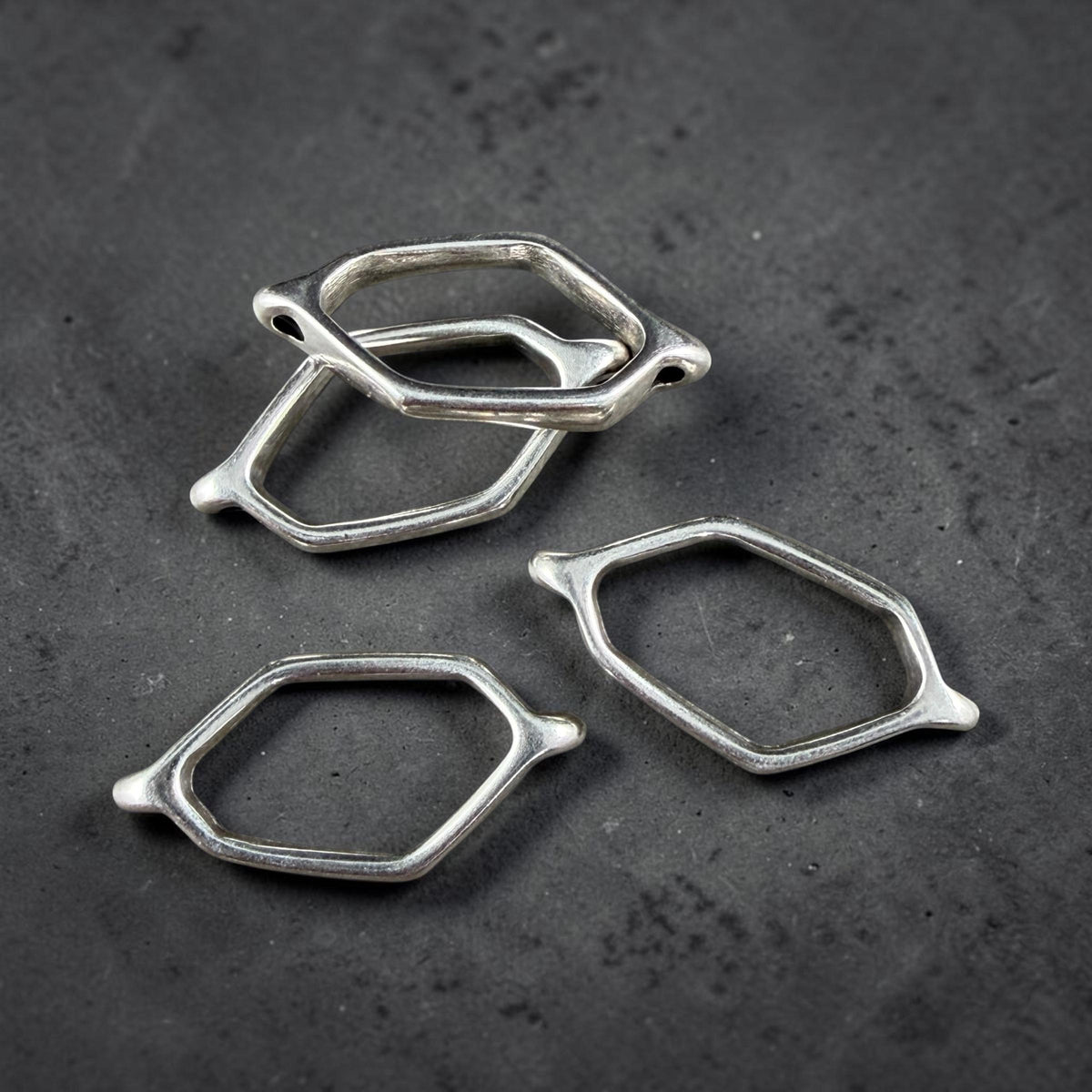 Antiqued Silver Plated Link, 21.75x10.8mm Geometric Polygon Link (PF/013387-77) * Qty. 4