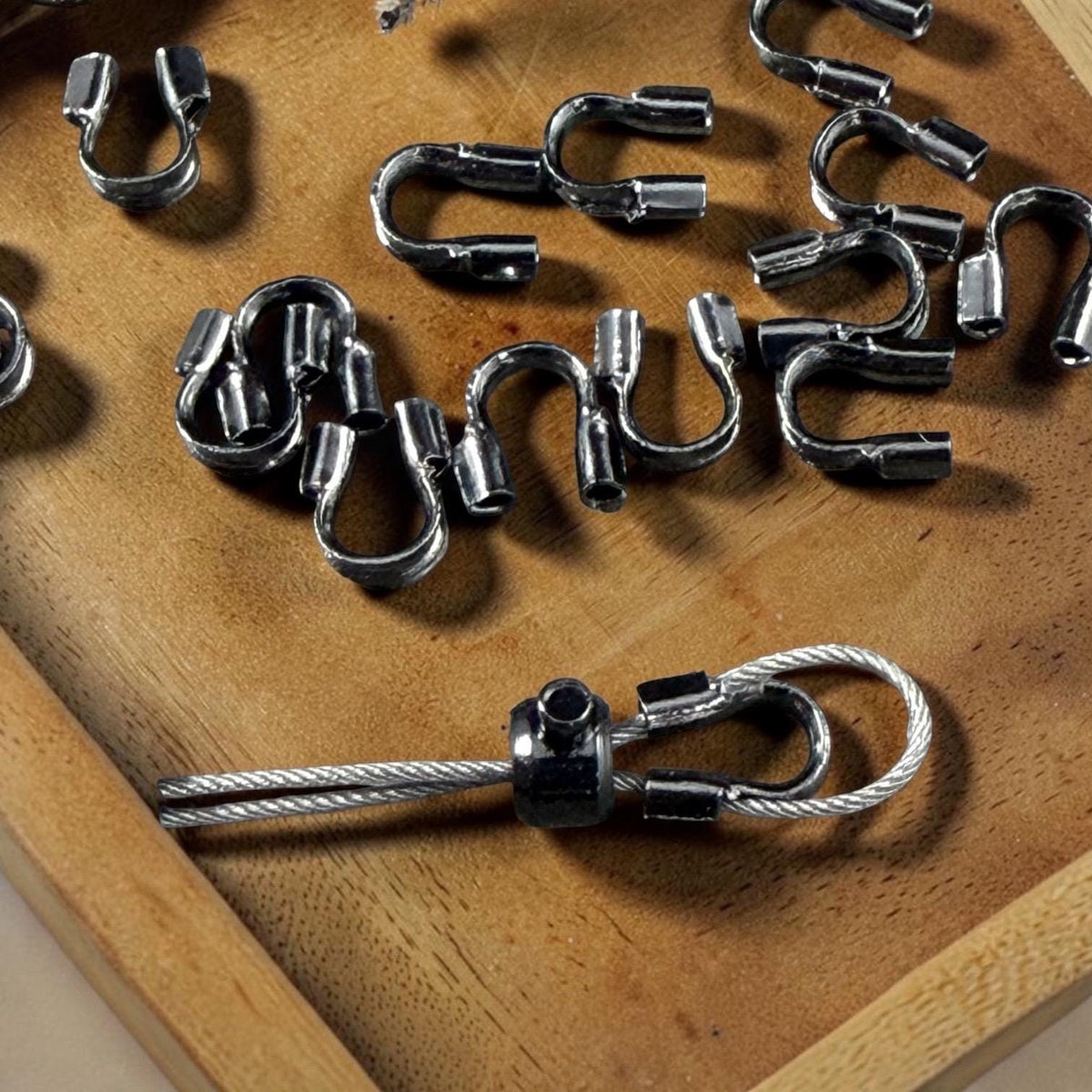 Wire Guards, 4mm Gunmetal Black Plated Brass Wire Guardians (R030-R) * Qty. 200