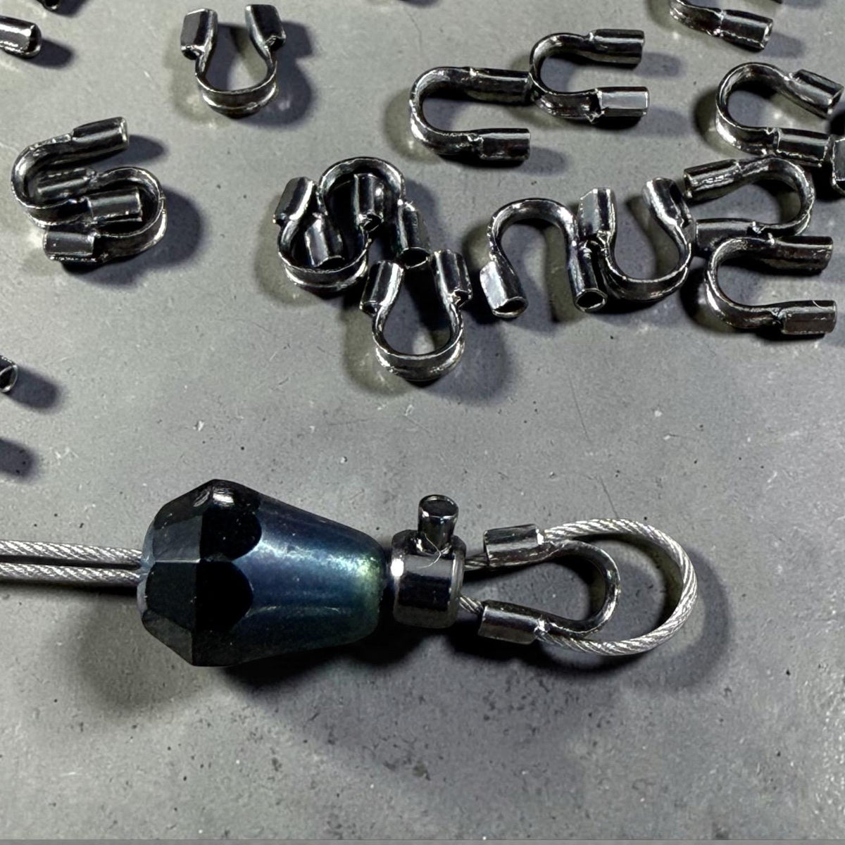 Wire Guards, 4mm Gunmetal Black Plated Brass Wire Guardians (R030-R) * Qty. 200