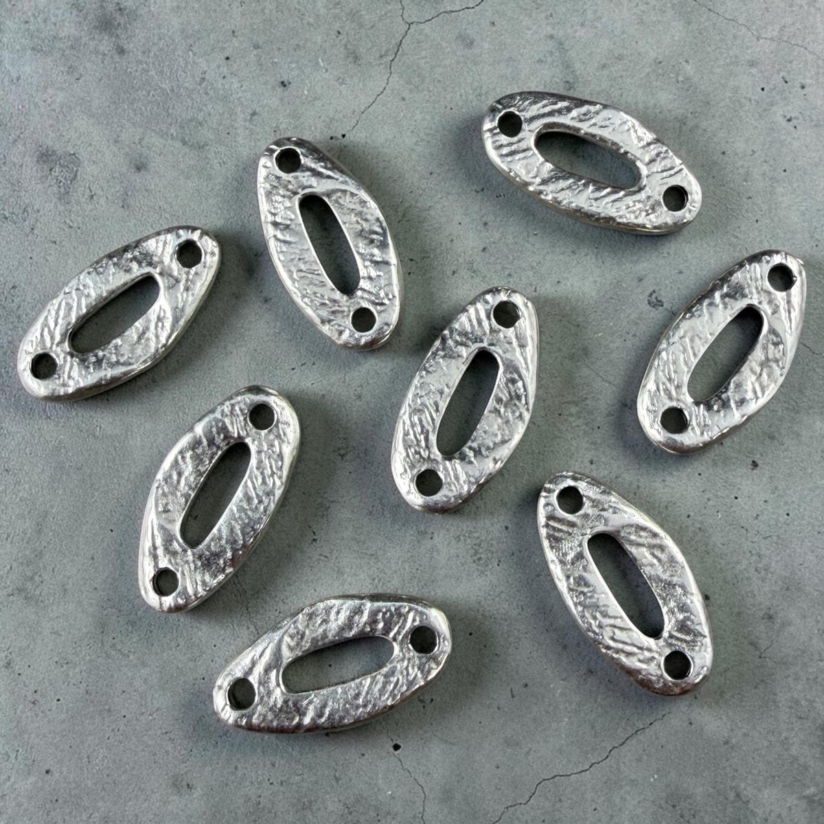 Antiqued Silver Plated 16.5x8.5mm Textured Oval Link (PF/014782-77) * Qty. 10