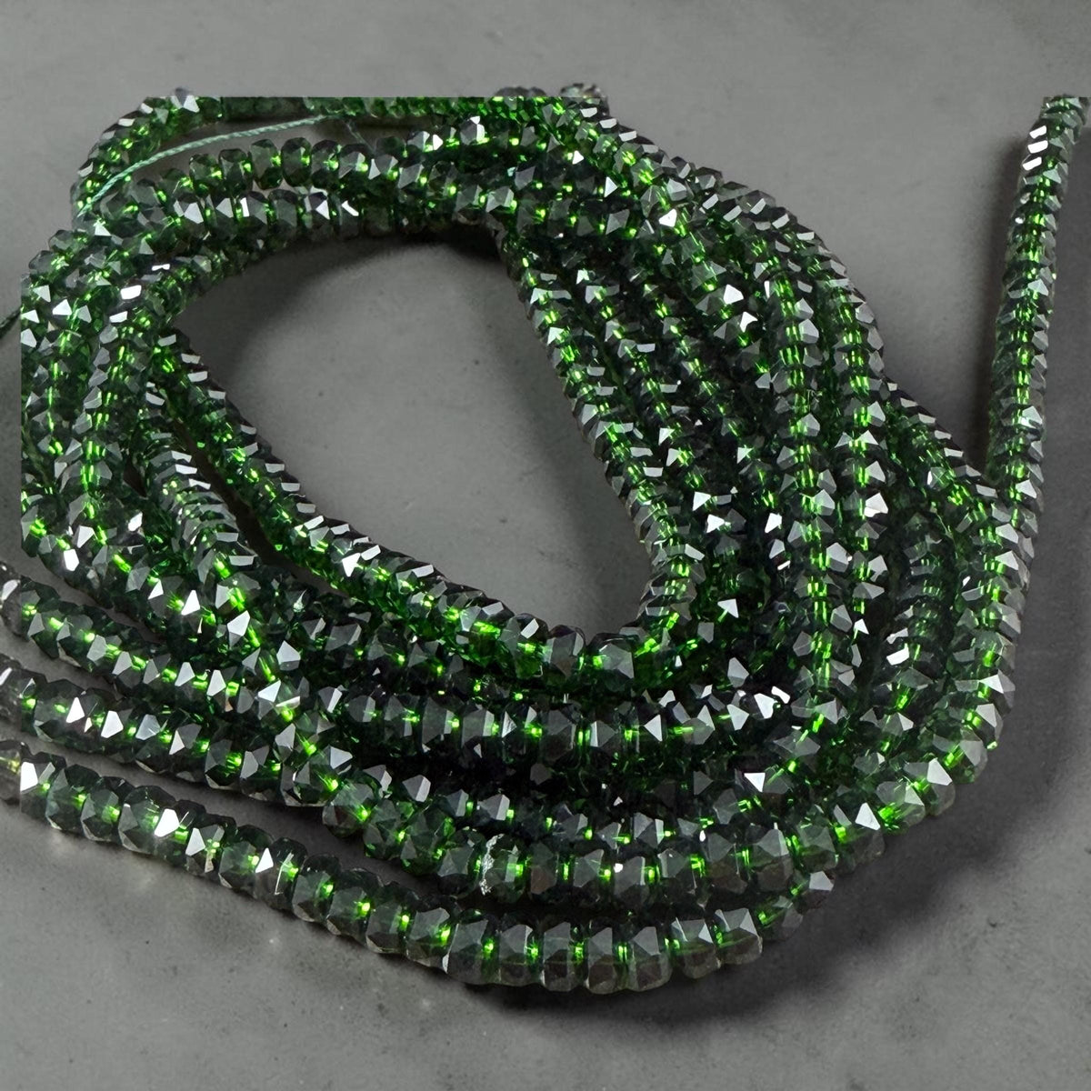 Faceted Glass Beads - 4x2.5mm Heishi Rondelles, Dark Forest Green (Forest) * 7" Strand