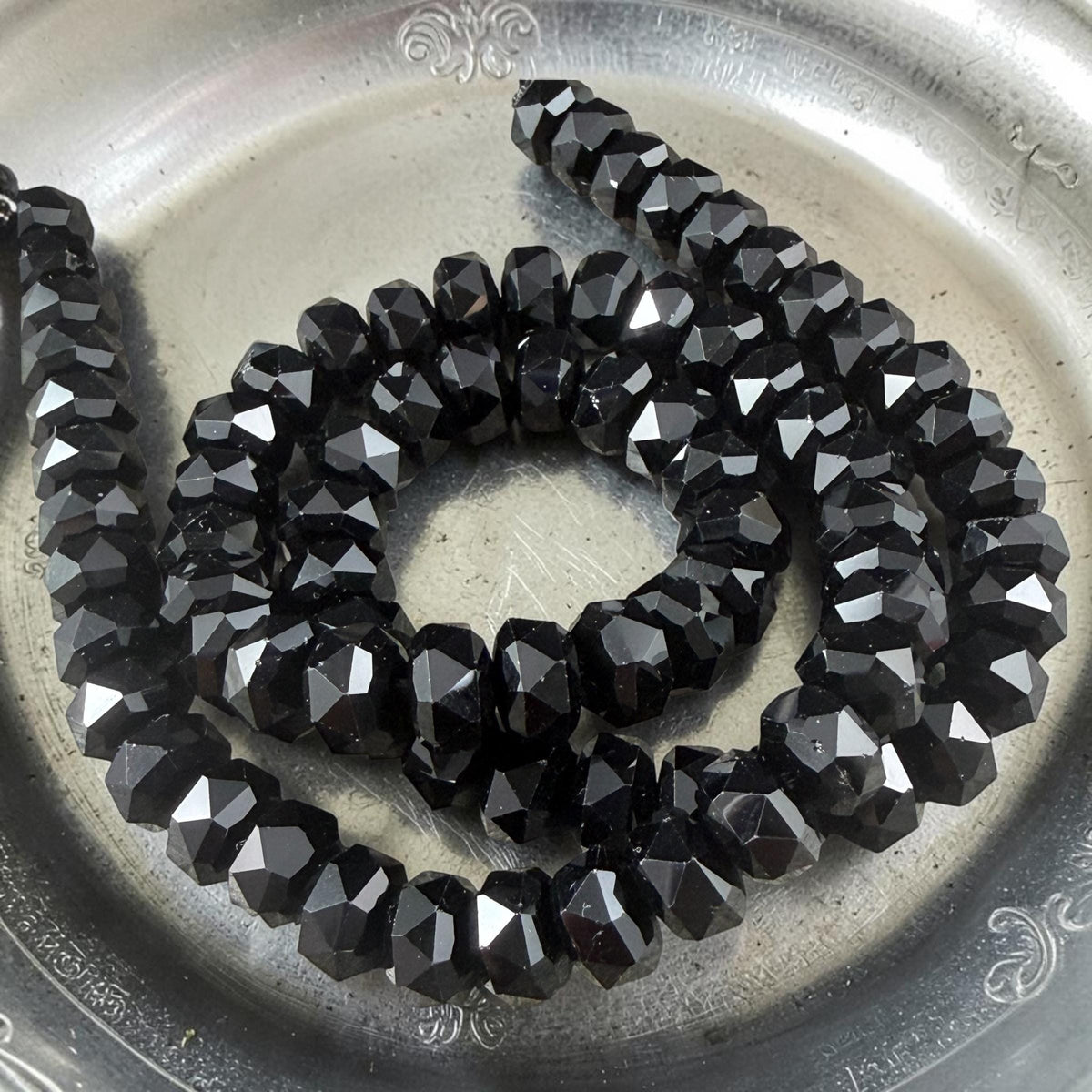 8x5.25mm Faceted Rondelle - Jet Black (8x5RON-Black) * 30 Beads