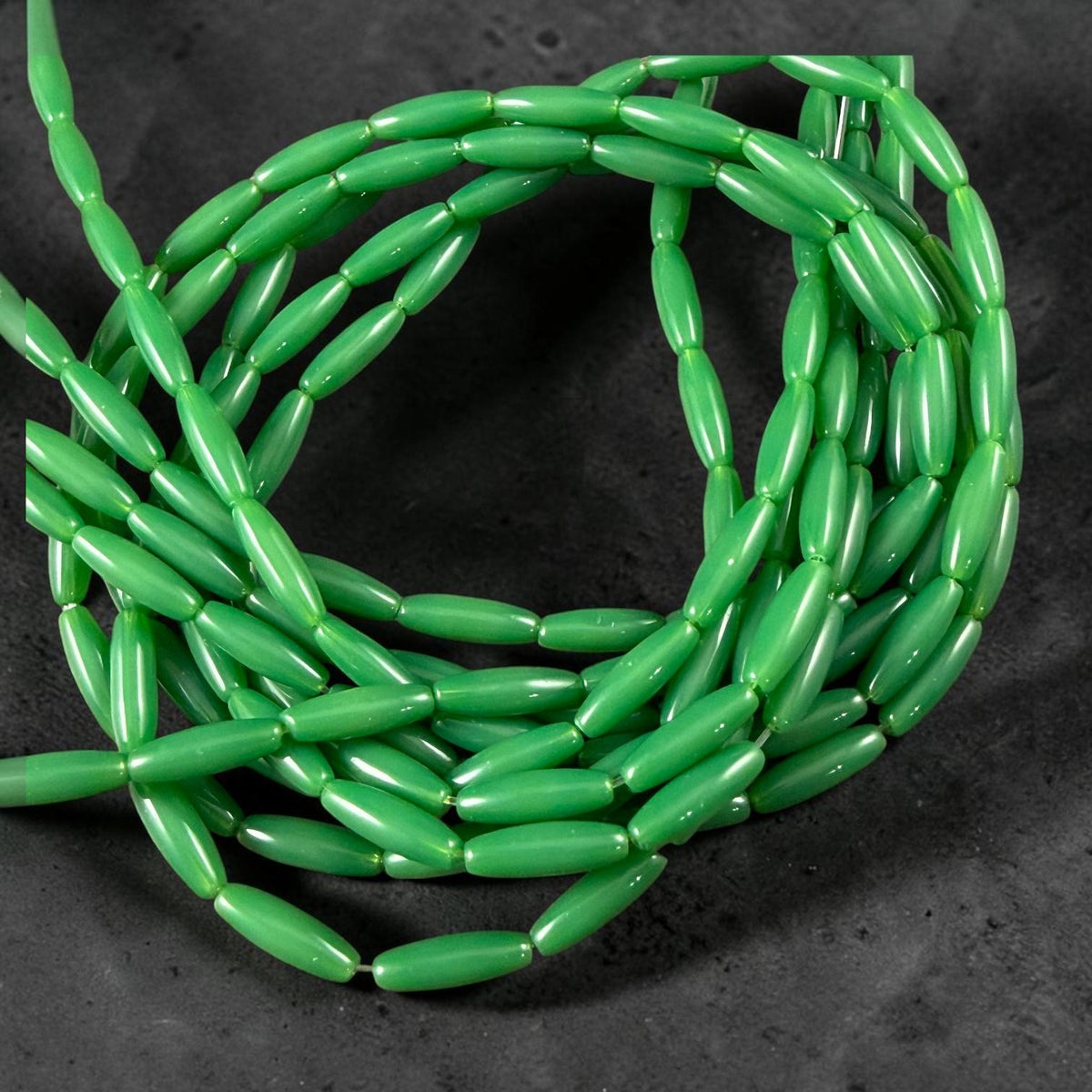 Skinny Oval, Rice Beads, 11.75x3.75mm Opaque Fern Green (RO-Fern) * 15" Strand