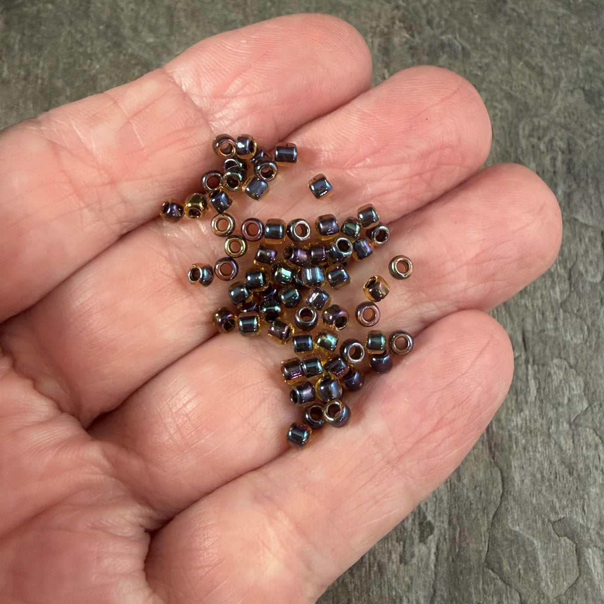 8/0 TOHO Glass Seed Beads, Rainbow Light Topaz, Black Lined (T8/SM-244) * 20 grams