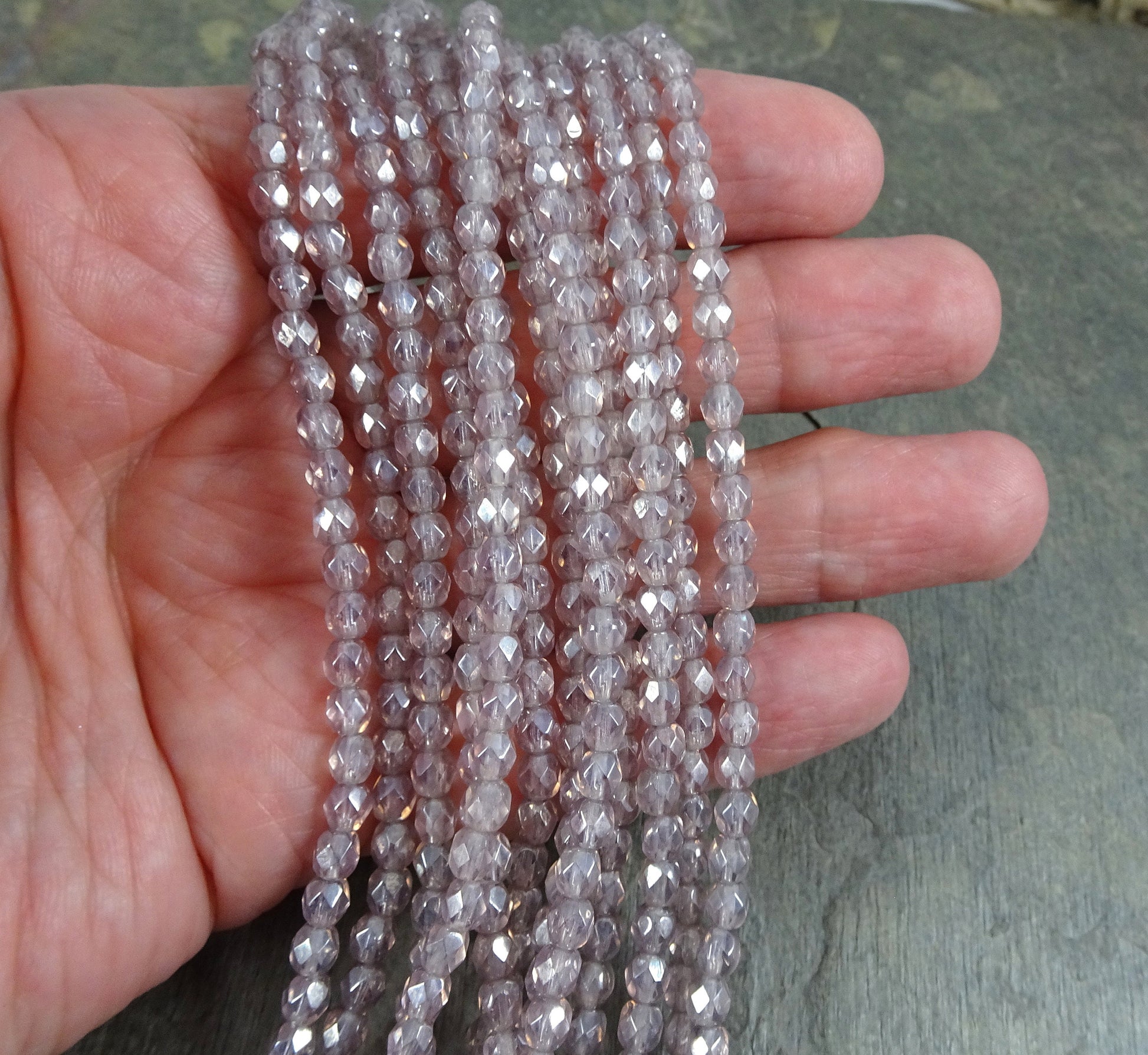 Czech Glass Beads - 4mm Light Lavender Luster Faceted Round Czech Beads ~ 4mm Czech Glass Beads ~ Pale Purple Luster (FP4/SM-L2004) * Qty 50