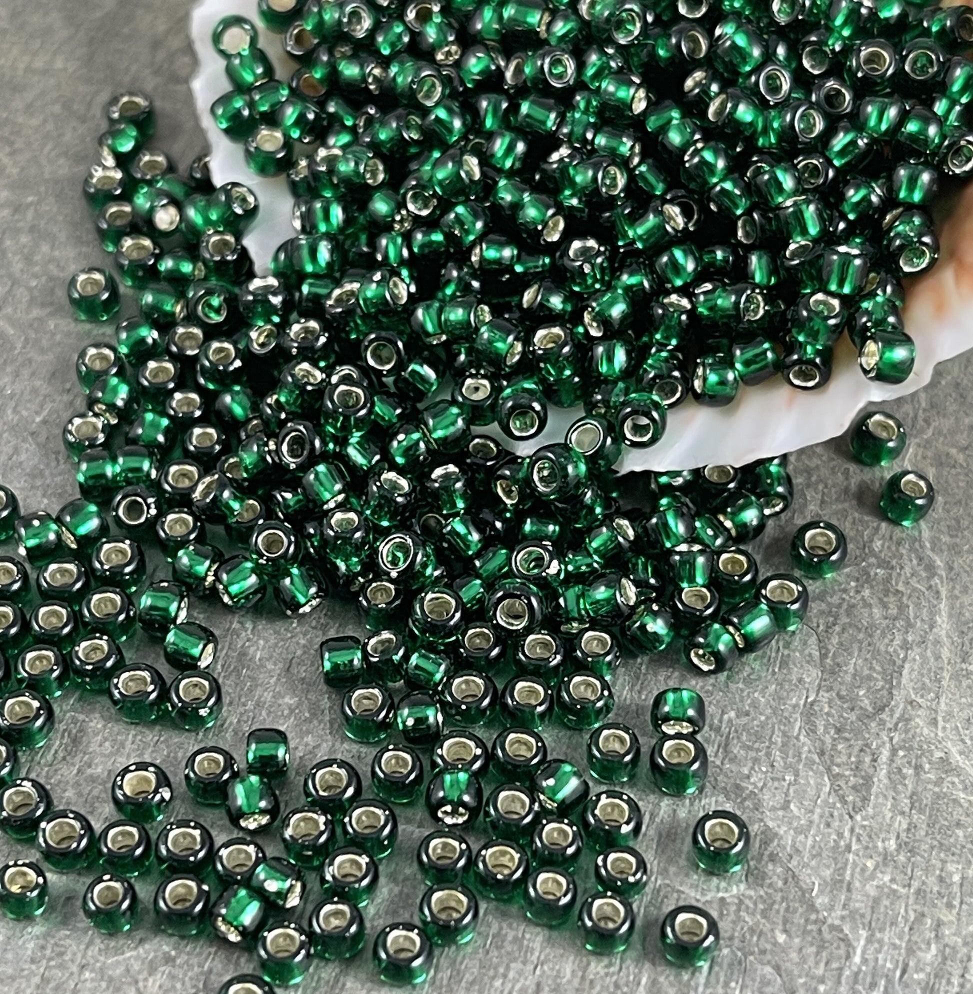 Green Seed Beads - 8/0 TOHO Glass Seed Beads Silver Lined Green Seed Bead (T8/N-T164) Emerald Green 3mm Glass Beads - Qty 20 grams