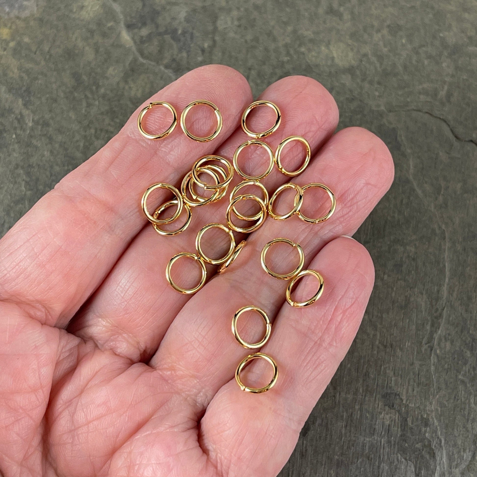 8mm Gold Plated Jump Rings 18g Gold Jump Rings Gold Plated Brass Open Jump Rings (FMG/4999) - Qty: 50 or 100