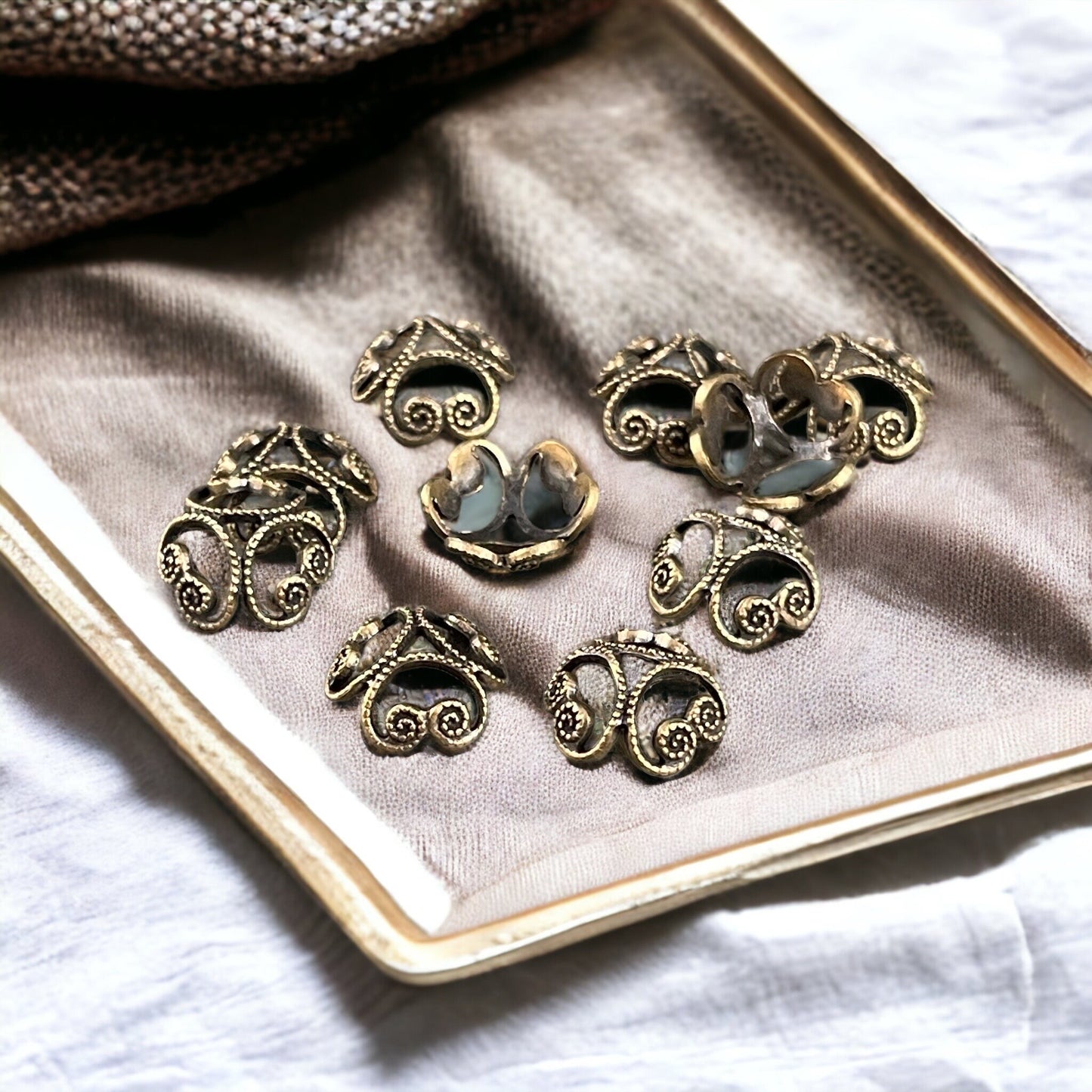 Antiqued Brass Bead Caps Ornate Victorian Style Oxidized Brass Bead Caps Three Petal Round Filigree Bead Caps (VJS/S111) *