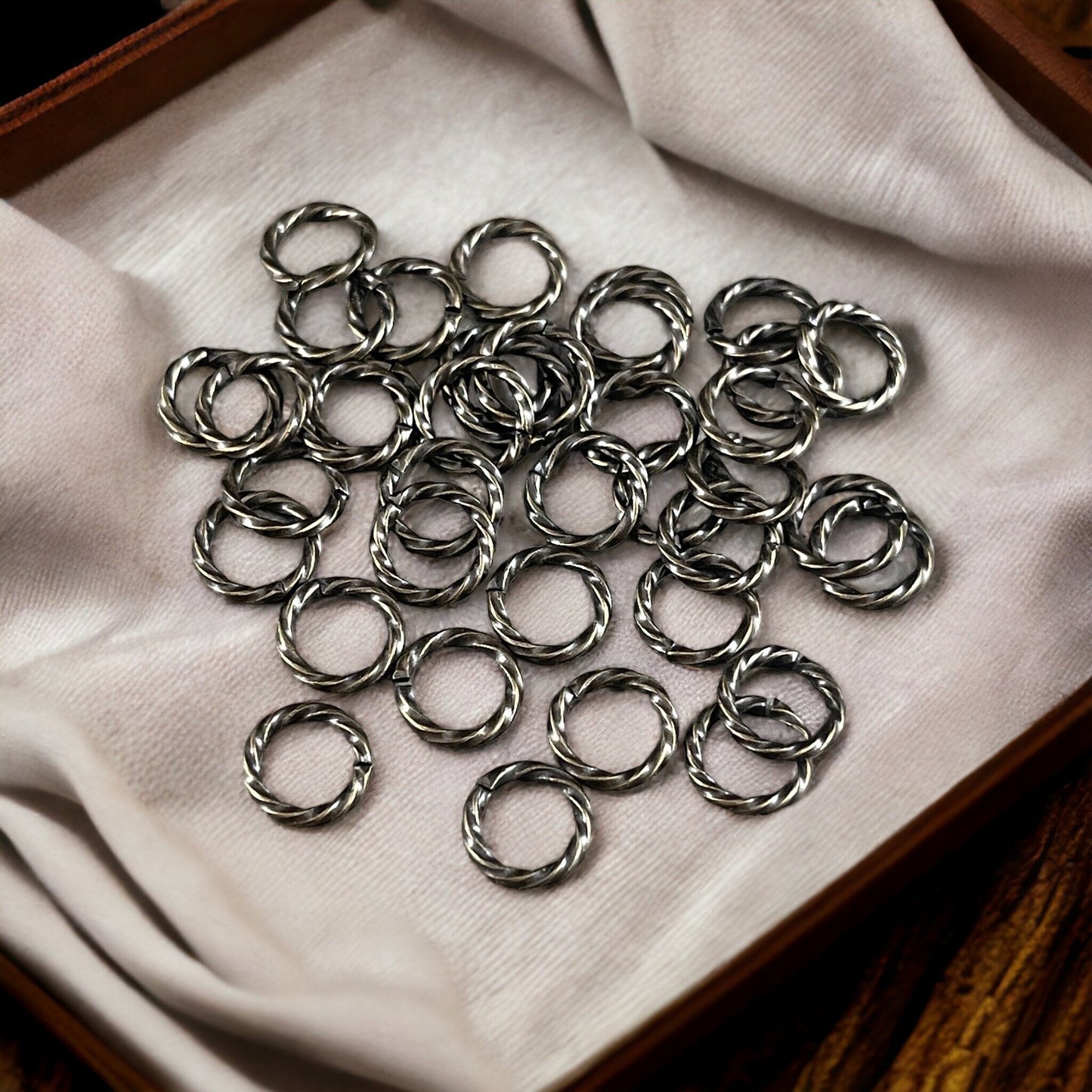 8mm Twisted Jumprings ~ Antiqued Brass 16 gauge Decorative Open Jump Rings (FMG/5032) * Choose 50 or 100