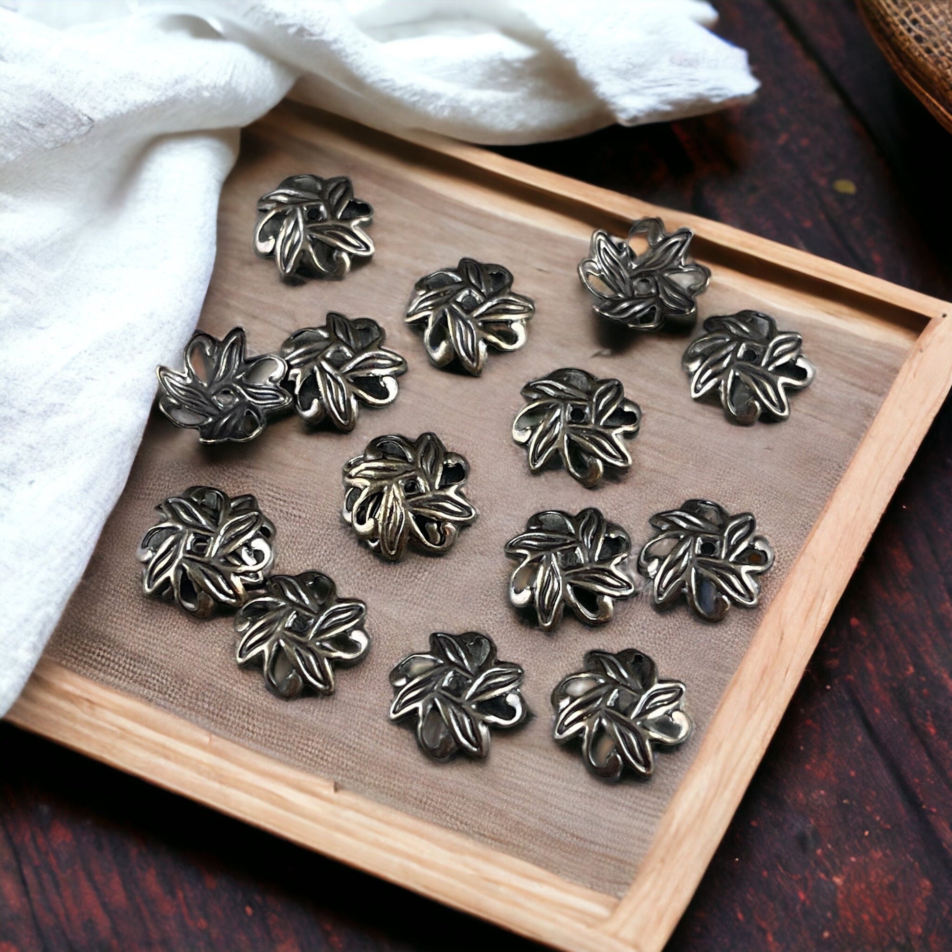 10mm Bronze Leaf Design Bead Caps ~ Antiqued Brass Bead Caps with a Floral Theme (BC-5581) * Qty. 30