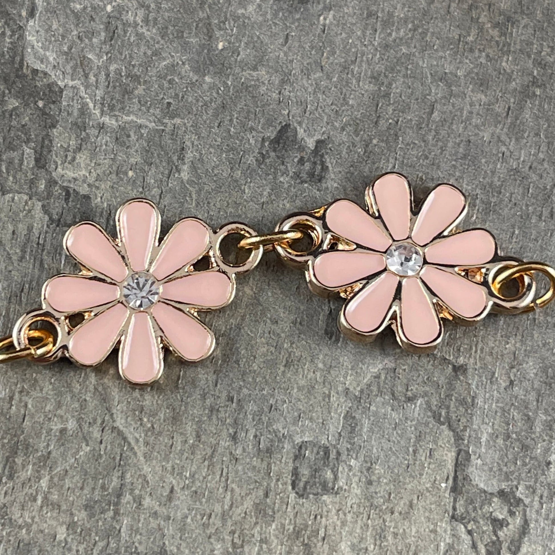 Enamel Floral Connector Pink Flower Links ~ Pale Peachy Pink and Gold 15x22mm Pink Daisy Connector (1512-9547) * Set of 2