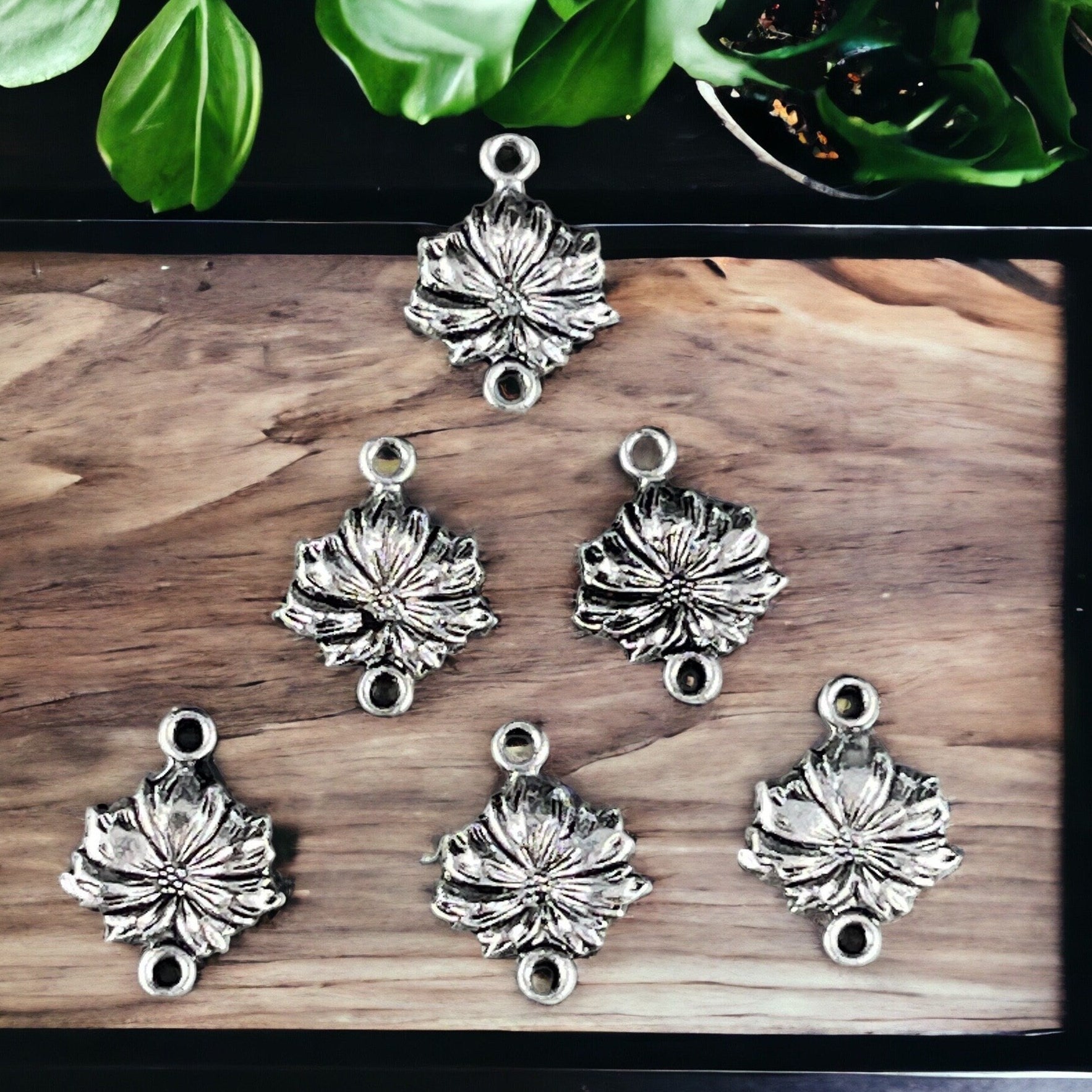 Small Flower Theme Link ~ Oxidized Silver Link for Jewelry ~ Detailed 11x8mm Silver Flower Link (VJS/G22) * Qty. 4