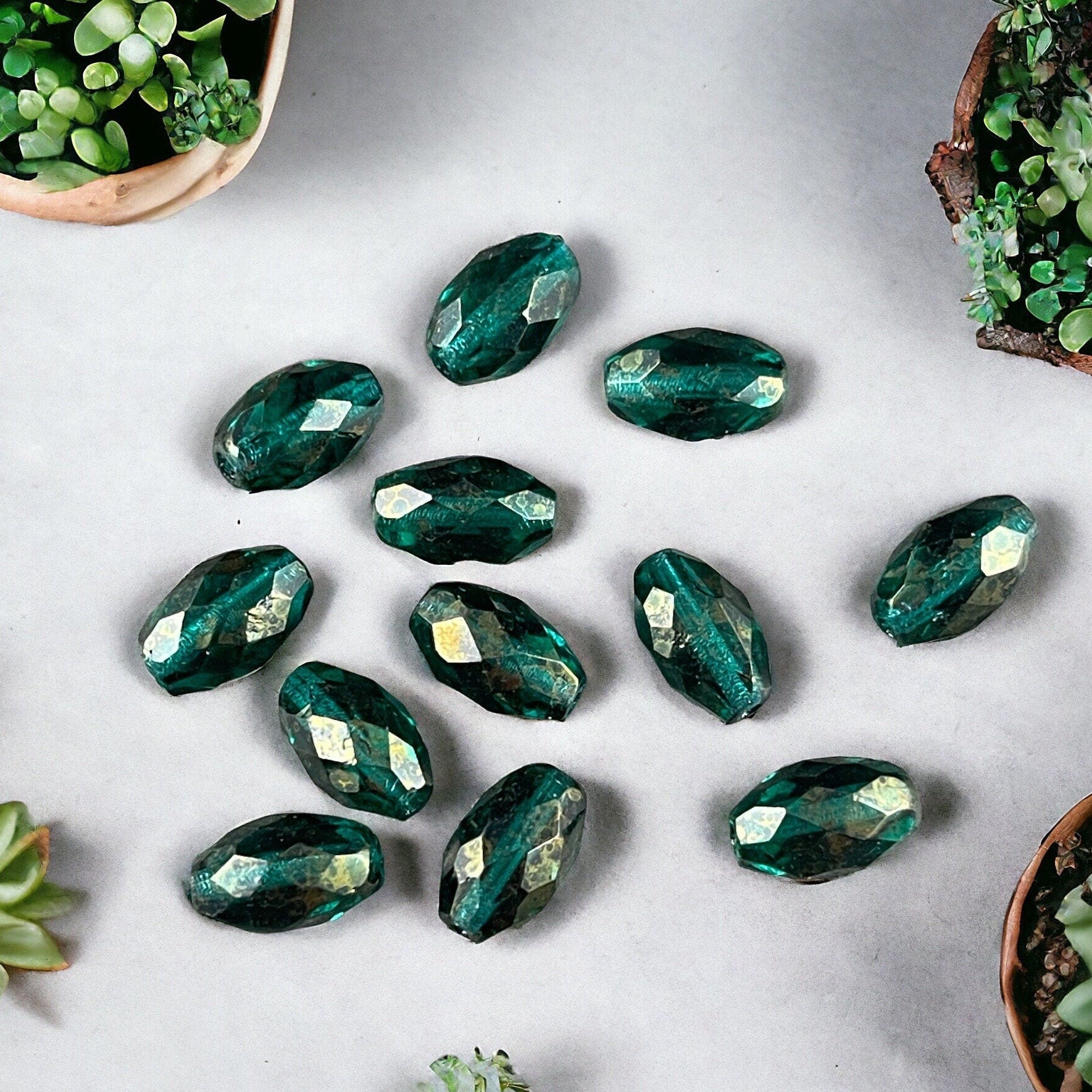 Emerald Green Faceted Oval Beads, Transparent Green with Golden Luster, 12mm Oval Beads (FOV/N-1222) *