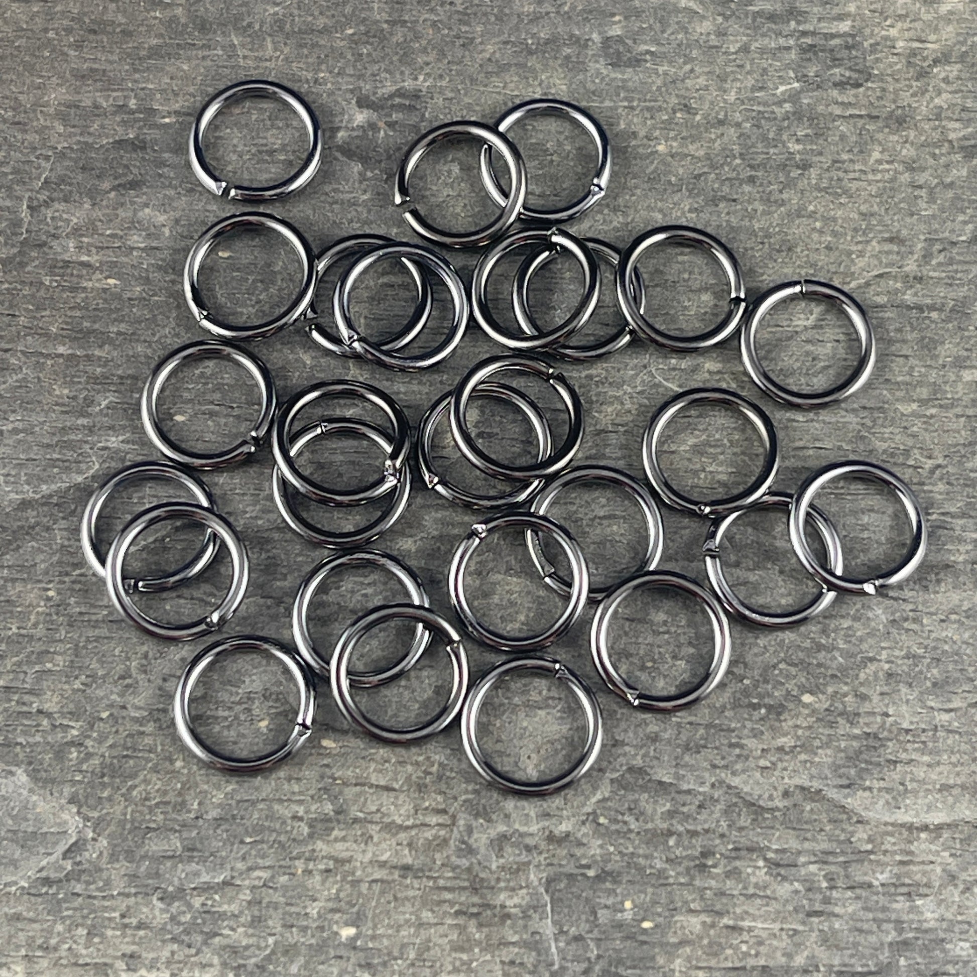 8mm Gunmetal Black Jump Rings ~ 18g Open Jump Rings Gunmetal Plated Brass Jump Rings (FMG/5006) * Qty. 100